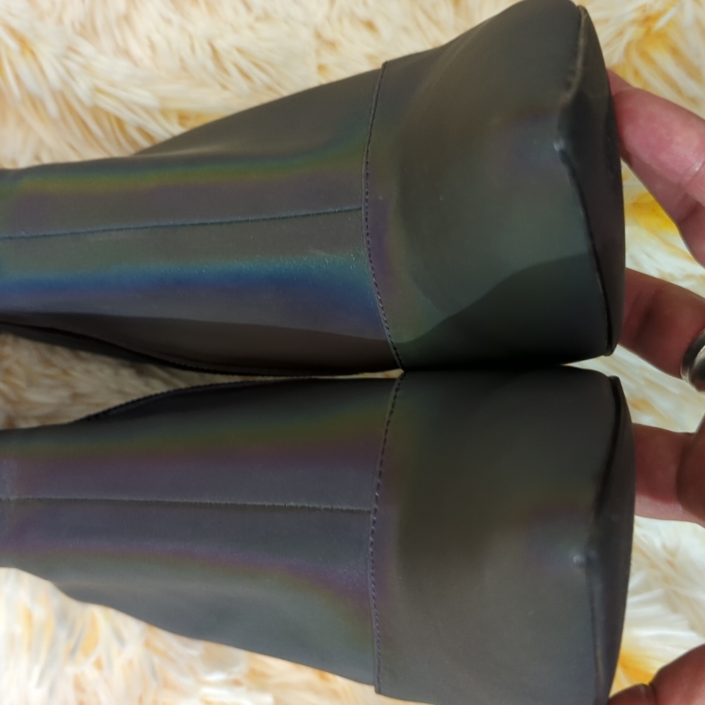 ππ’π Steve Madden Whimsy Reflective Bootiesππ’π - Picture 11 of 15
